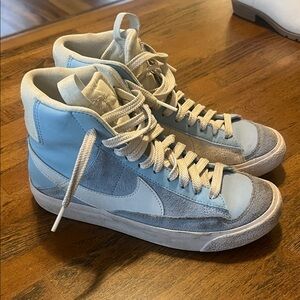 Nike Kids Sneakers in Light Blue and White